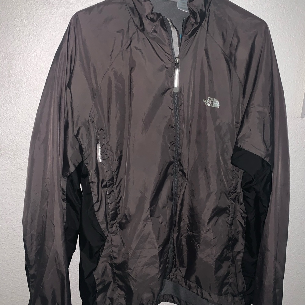Men/Women North Face Windbreaker💕